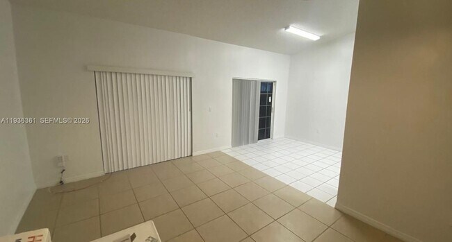 Foto del edificio - 21240 NE 9th Ct