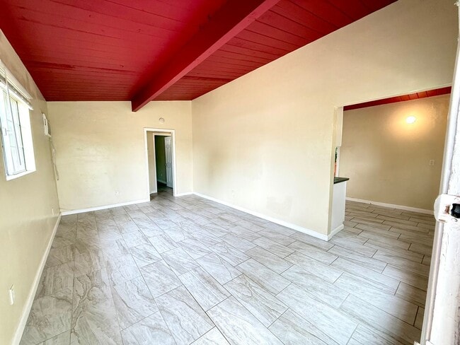 Building Photo - 4901 Frink Ave
