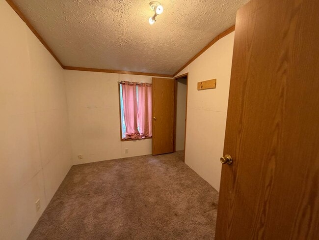 Building Photo - 4931 Abrams Dr