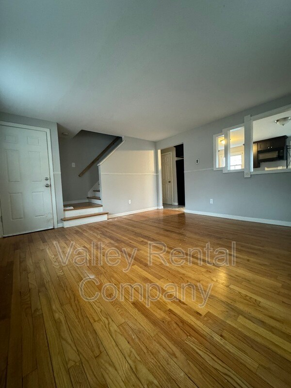 Foto del edificio - 87 S Silver Ln
