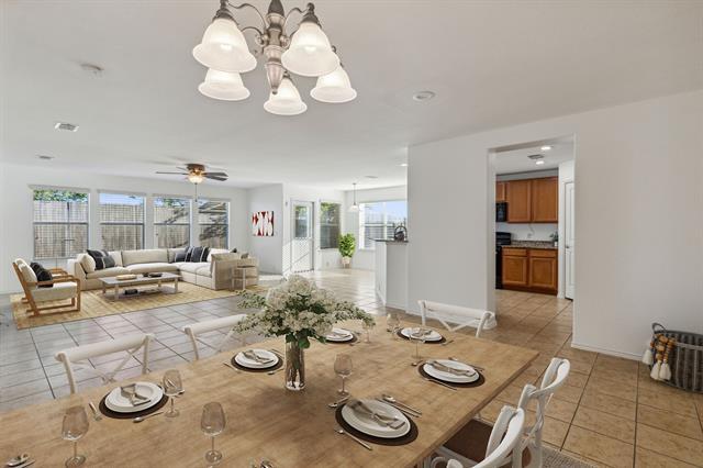 Foto del edificio - 15944 Avenel Way