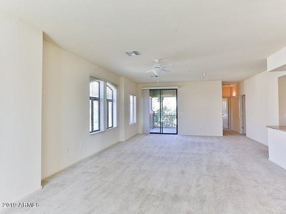 Foto del edificio - 16160 S 50th St