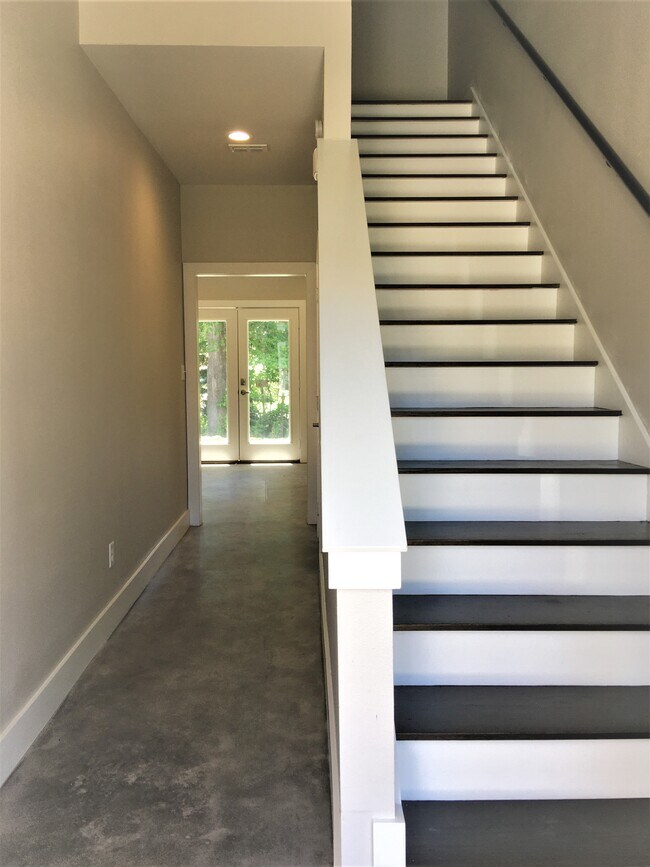 Vista desde la puerta principal - 10661 Brothers Ln