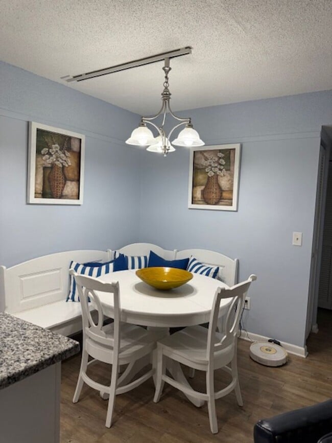 Building Photo - Salt Marsh Cove