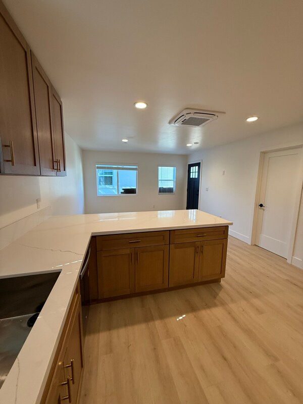 Building Photo - 6649 Delbarton St