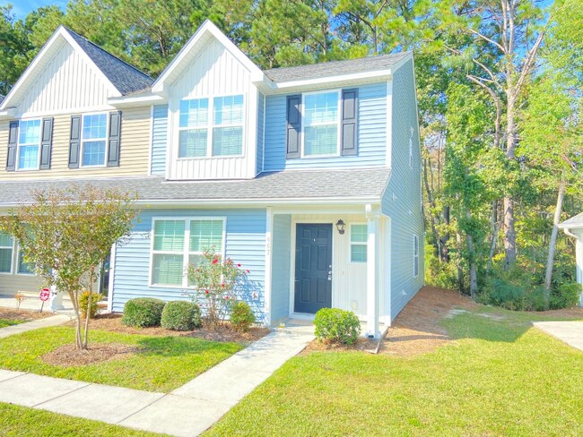 Building Photo - 467 Truman Dr