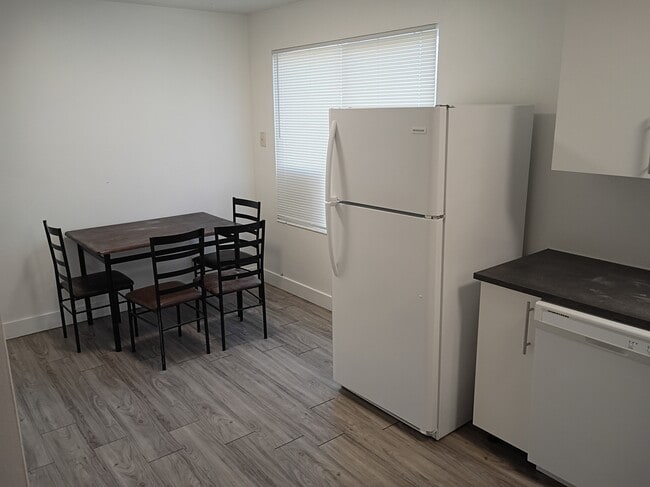 Building Photo - 595 W Tiffany Town Dr