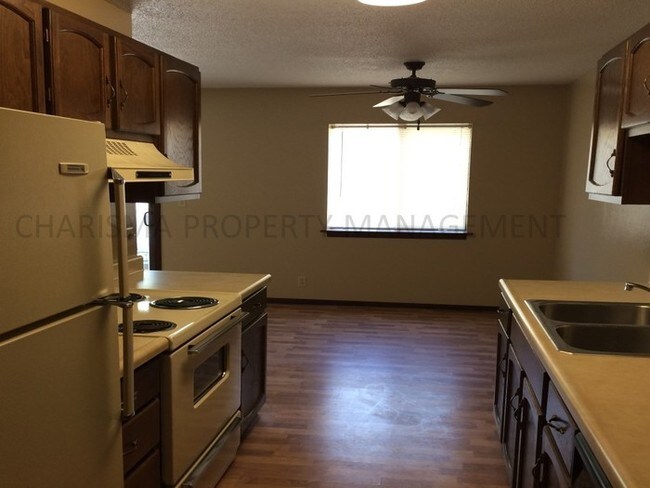 Foto del edificio - COZY 2 BD, 2 BA; PET FRIENDLY!