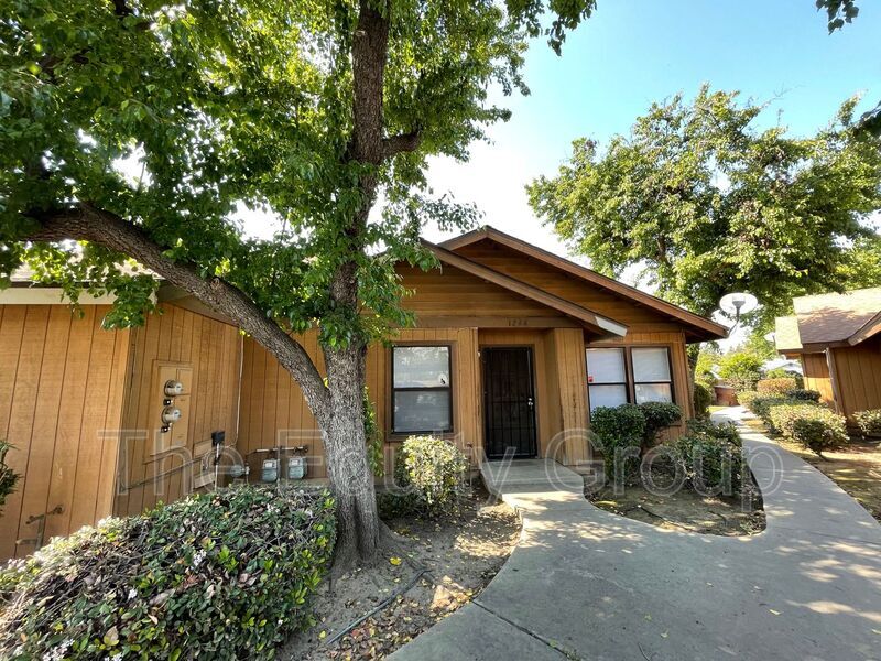 Foto principal - 1266 Tustin Cir