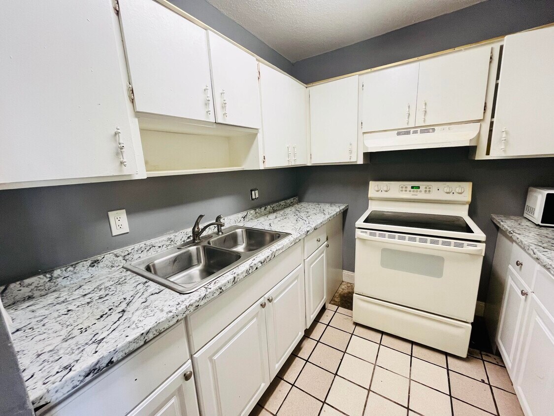 Foto del edificio - 635 SW 20th Ct