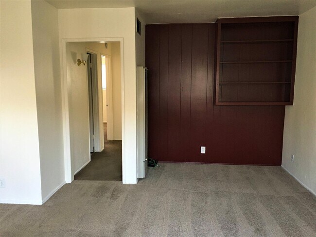 Foto del edificio - 4758 Mansfield St