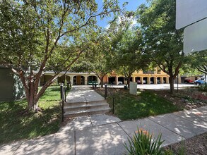 Building Photo - 2510 Taft Dr