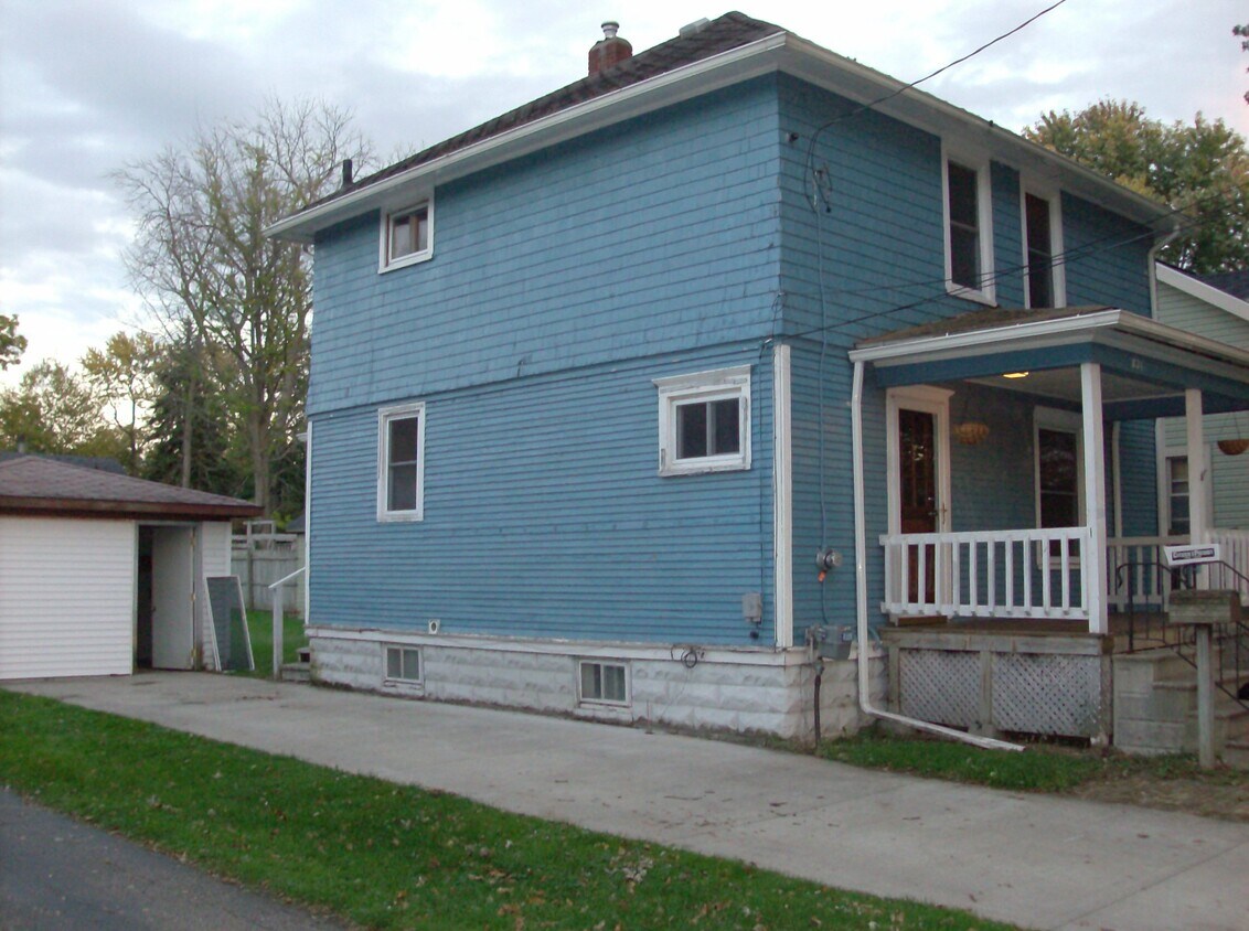 Foto principal - 821 Eaton St