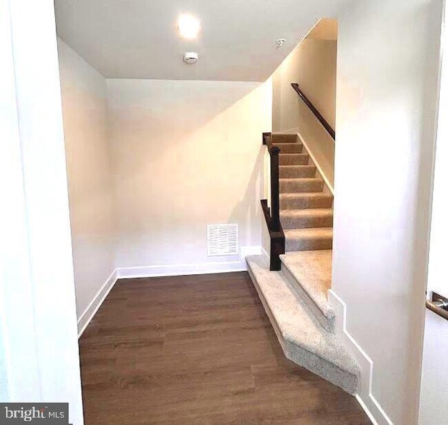 Foto del edificio - 7924 Olive Branch Ln