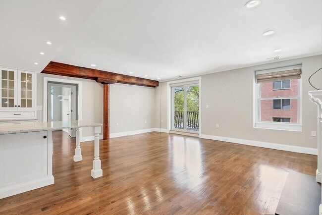 Foto del edificio - 343 Commercial St