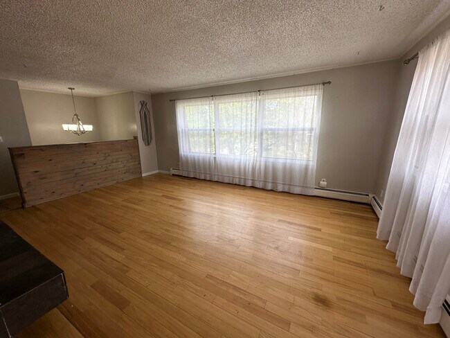 Foto del edificio - 3621 Amber Bay Loop
