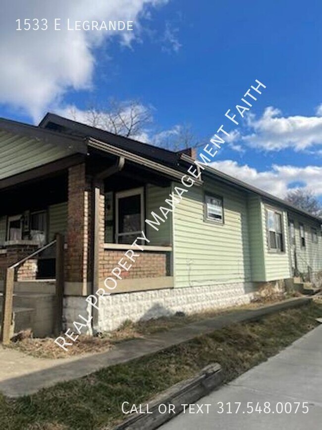 Building Photo - 1 bedroom Duplex