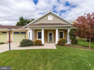 Building Photo - 2616 Greenport Dr