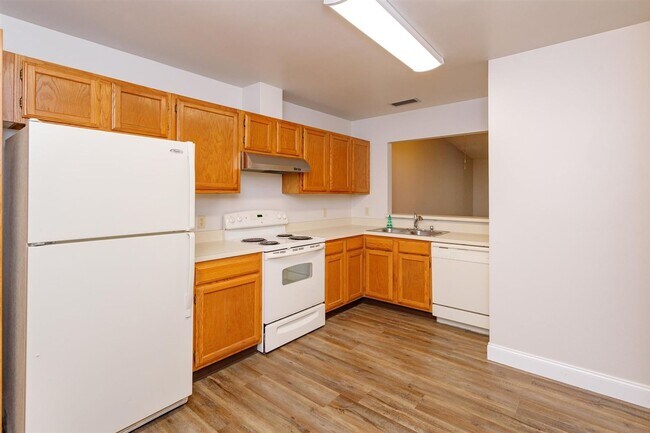 Foto del edificio - One story Townhome with a Screened Porch &...