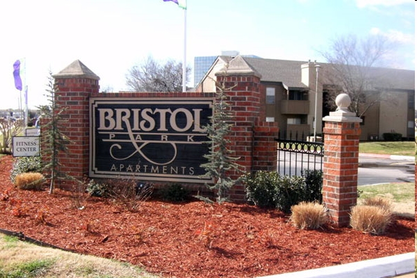 Foto principal - Bristol Park Apartments