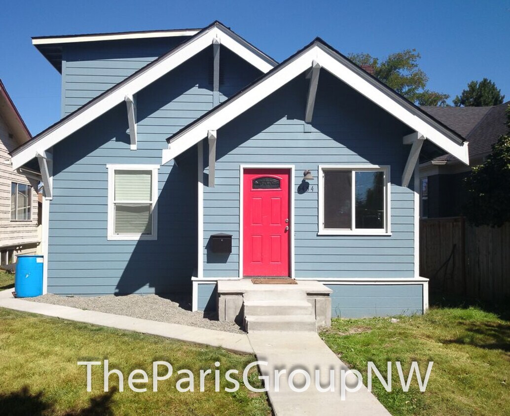 Primary Photo - 5454 35th Ave SW