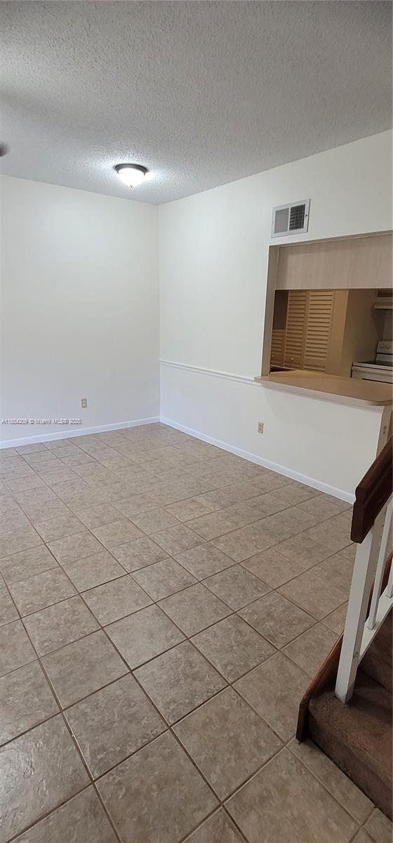 Foto del edificio - 18342 NW 68th Ave