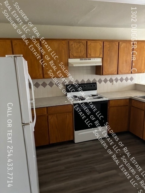 Building Photo - 1302 Dugger Cir
