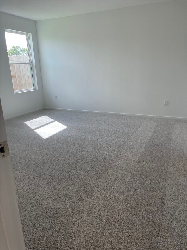 Building Photo - 5618 Shelford Birch Dr
