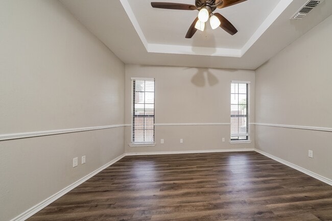 Building Photo - 3013 Osceola Dr