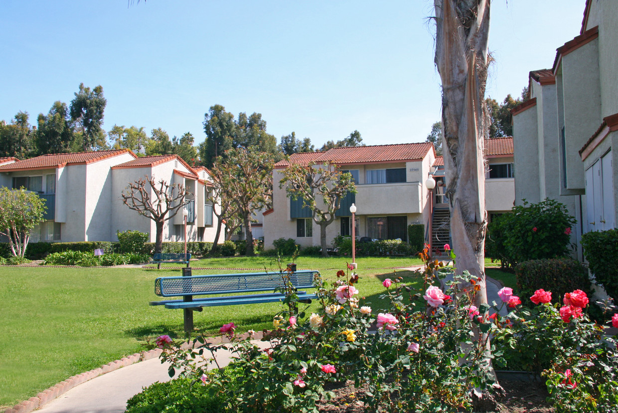 Primary Photo - Bellogente Garden Apartments