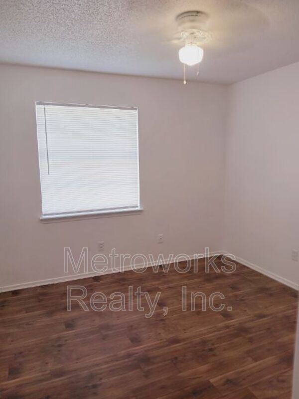 Building Photo - 107 Pine Meadow Dr