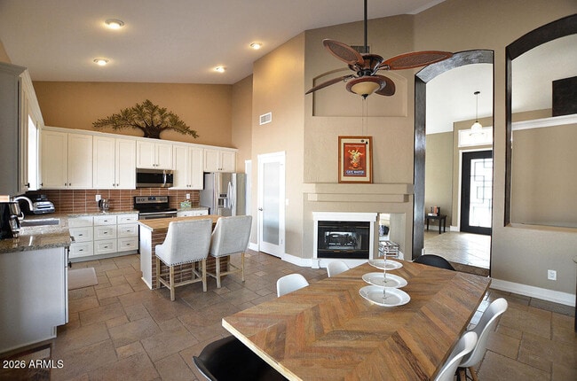 Building Photo - 4338 E Desert Marigold Dr