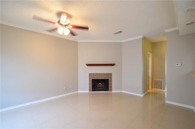 Foto del edificio - 915 W 23rd St
