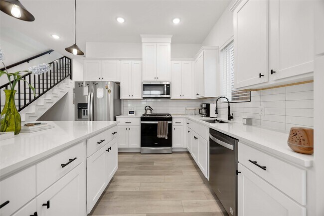 Foto del edificio - 5702 Breland St