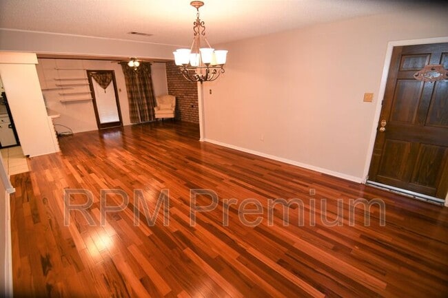 Building Photo - 7720 Kings Hill Ave