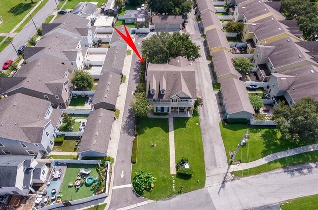 Building Photo - 2627 Taft Ave