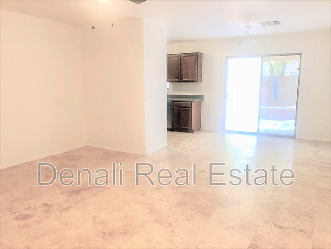 Building Photo - 6703 E San Tan Way