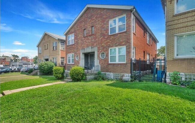 Foto del edificio - 3718 Chippewa St