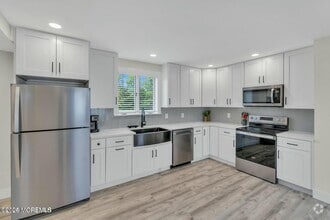 Building Photo - 122 Hulick Pl