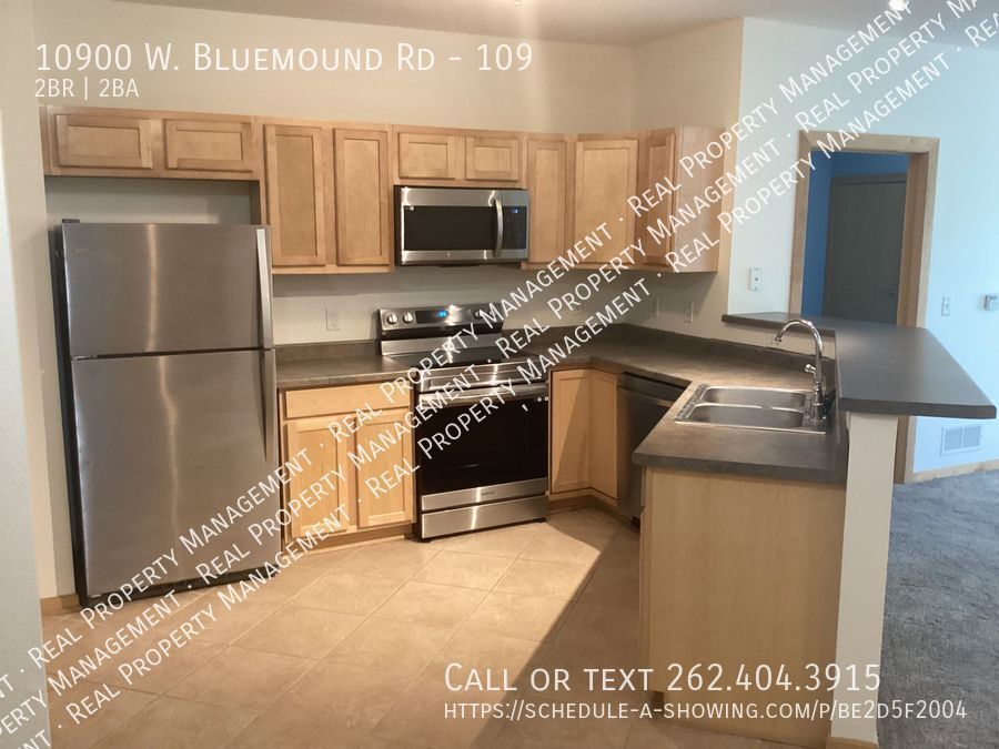 10900 W Bluemound Rd, Wauwatosa, WI 53226 House Rental in Wauwatosa