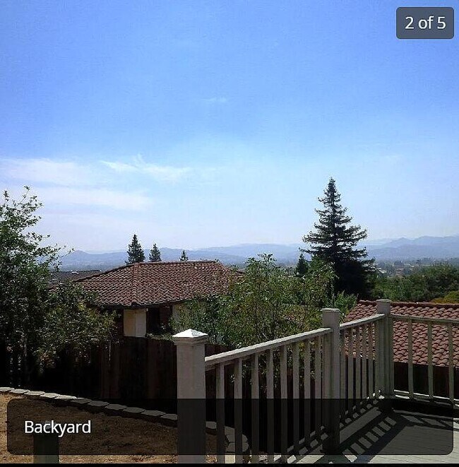 Building Photo - 16755 Cerro Vista Dr