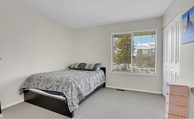 Foto del edificio - 3556 S Depew St