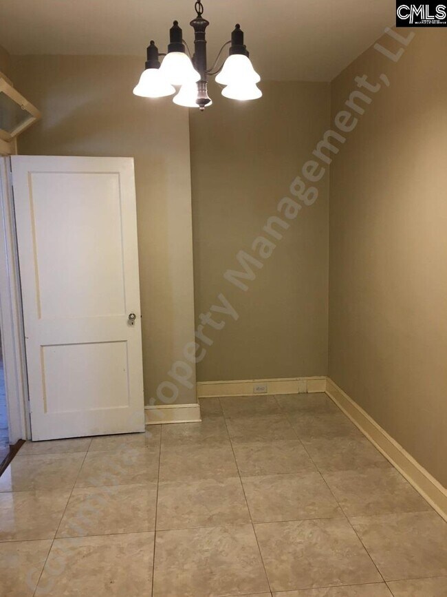 Foto del edificio - 3100 River Dr