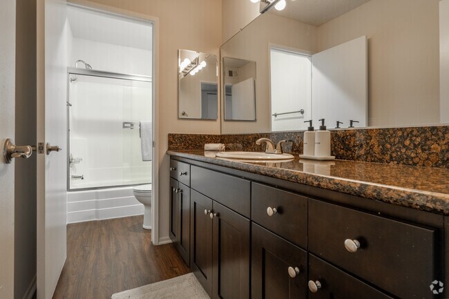 2BR, 2BA - Cannes - 1,185SF - Bathroom - Versailles on the Lake Apartments