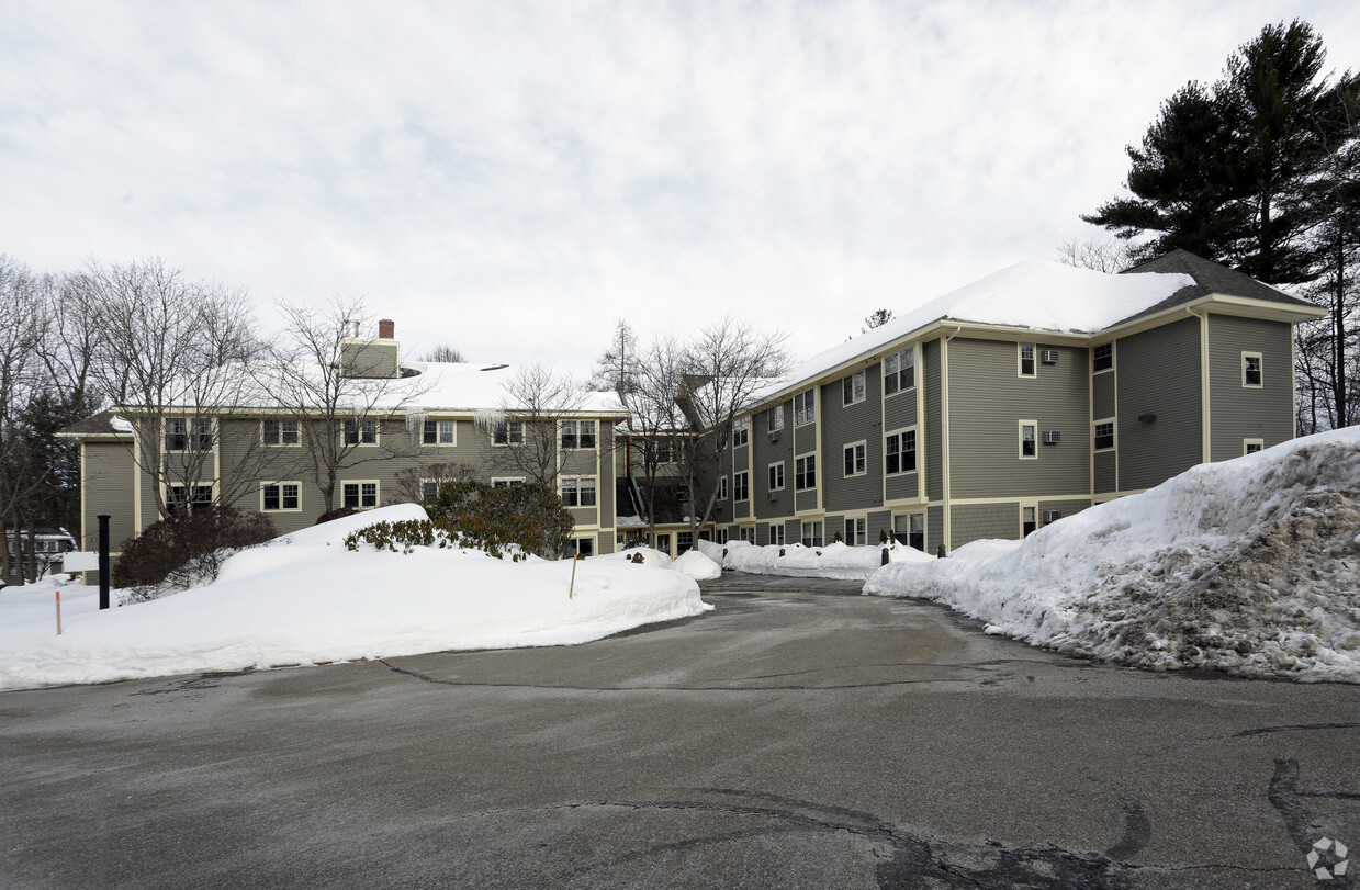 Primary Photo - Bagdad Wood Apartments