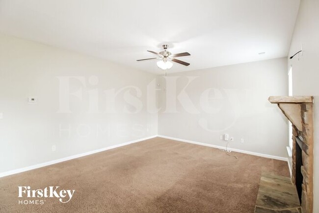 Foto del edificio - 8121 White Oak Loop