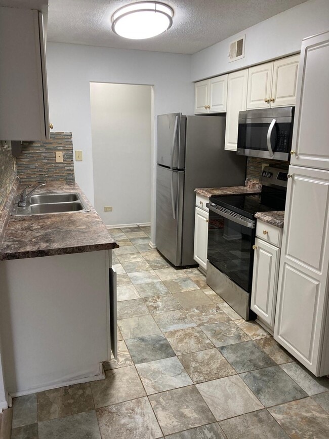 Building Photo - 929 Buccaneer Dr