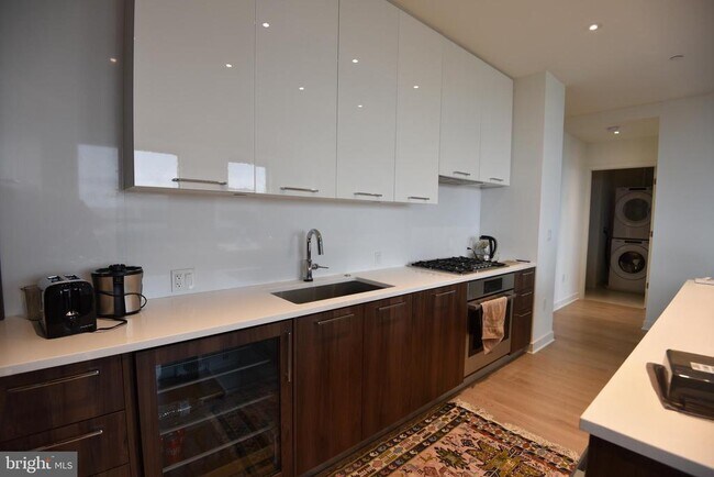 Foto del edificio - 1650 Silver Hill Dr