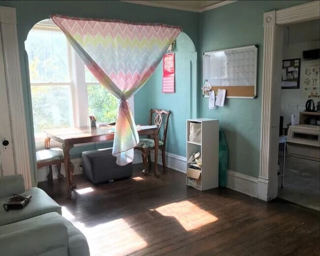 Foto del edificio - 4 Bedroom House Minutes to WWU!! (Lease ends 1/7/2027)
