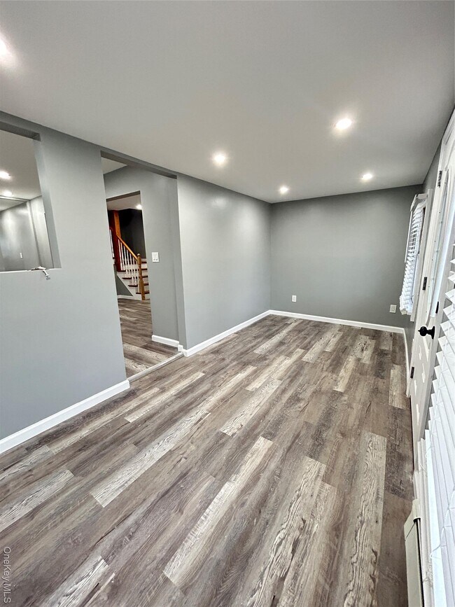 Foto del edificio - 3680 Naomi St